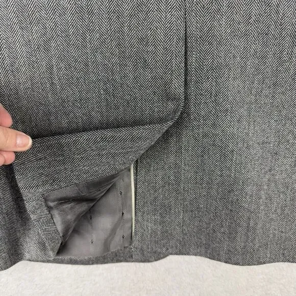 Joseph & Feiss Jacket Men 43R Gray Herringbone Blazer Lambs Wool Gold Sport Coat